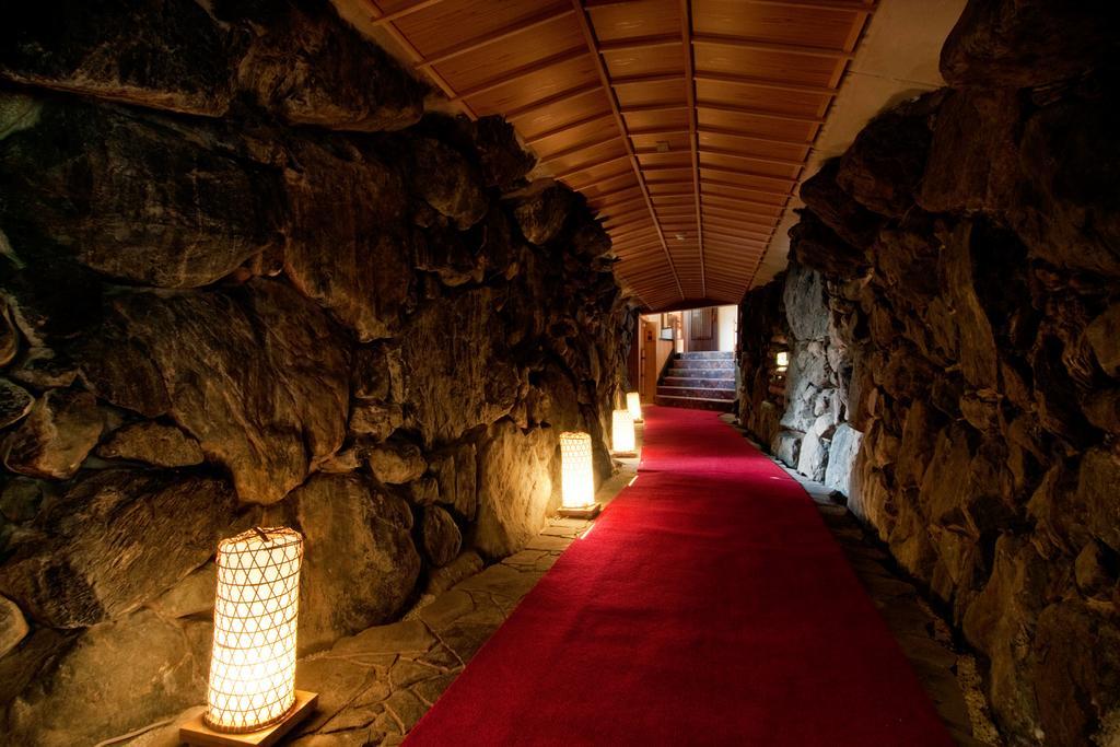 Nansuikaku Hotell Miyawaka Exteriör bild