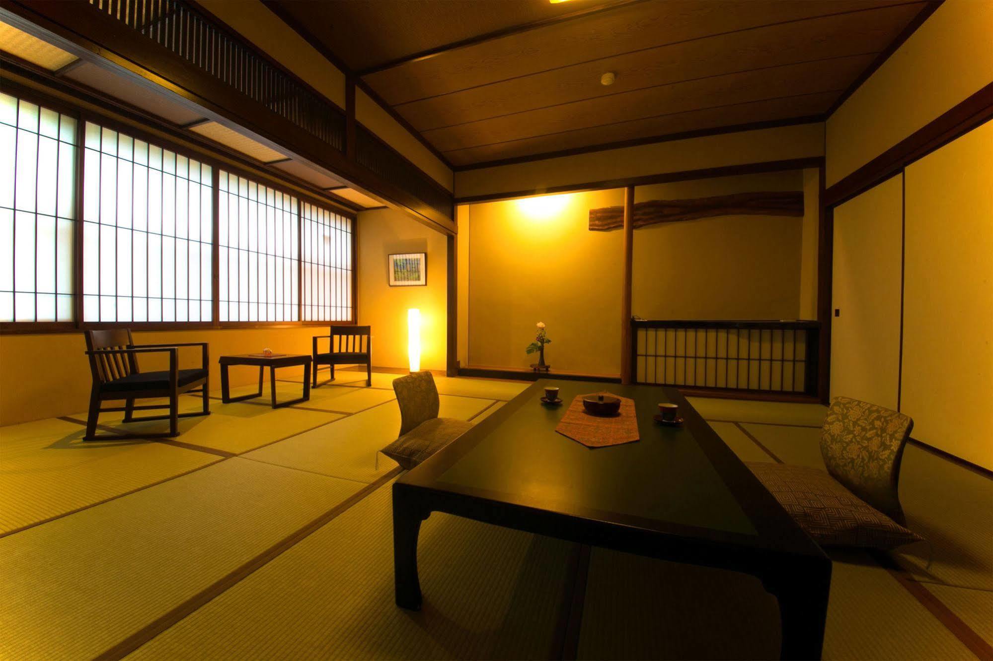 Nansuikaku Hotell Miyawaka Exteriör bild