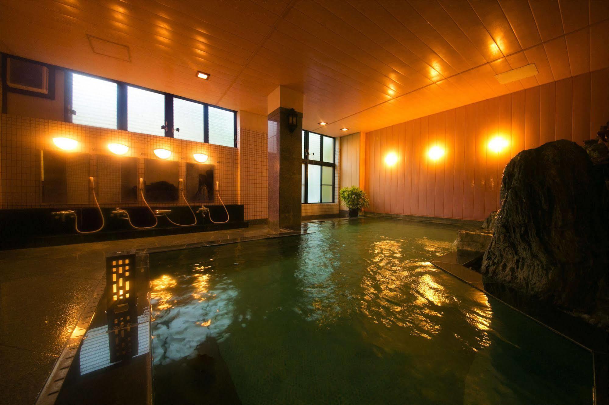 Nansuikaku Hotell Miyawaka Exteriör bild